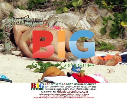 Kelly Brook and Billy Zane on Caribbean Vacation