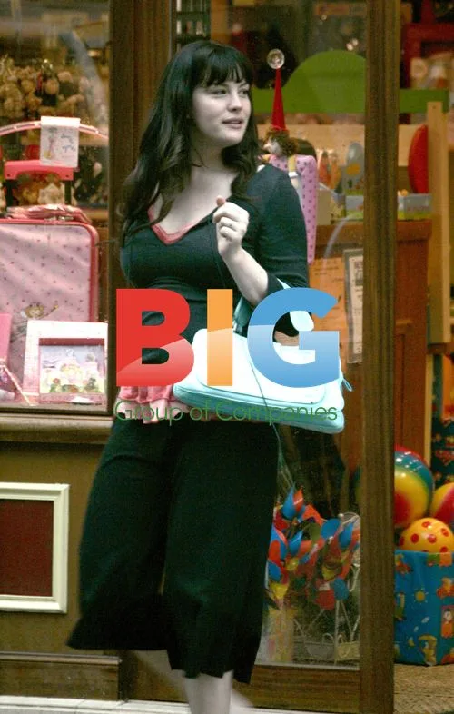 Liv Tyler shops for baby Milo in Paris