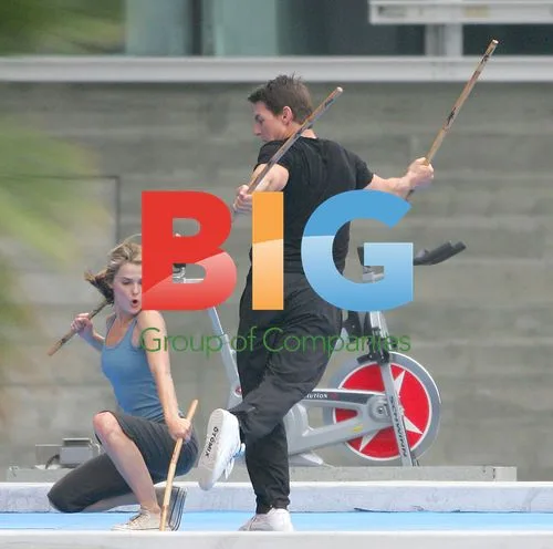 Tom Cruise Filming Stickfight Scene