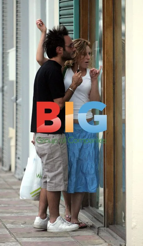 TV Actress Nicola Stephenson Window Shopping