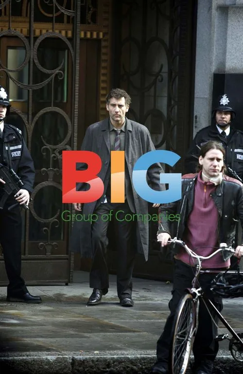 Clive Owen Filming 'Children of Men'