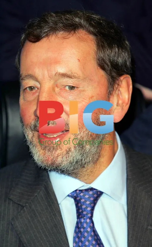 Political heavyweights boxing at Cancer Research UK luncheon