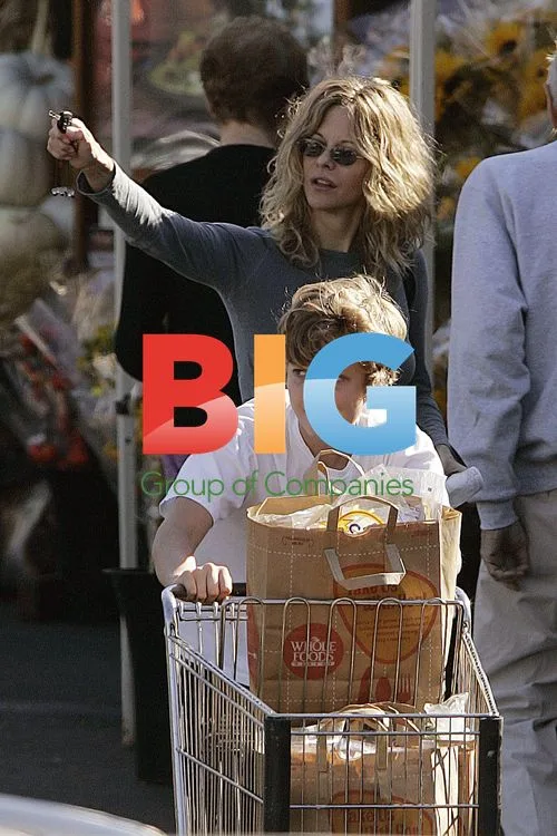 Meg Ryan goes shopping with son Jack Quaid