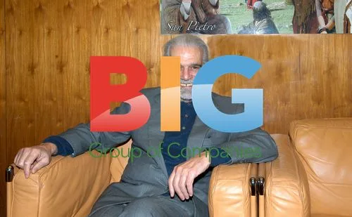 Omar Sharif at Press Conference for "San Pietro"