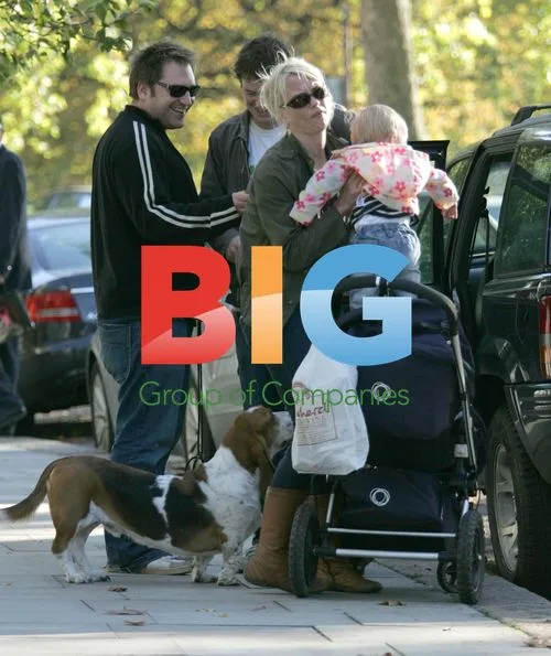 Sara Cox and Daughter Lola in Park