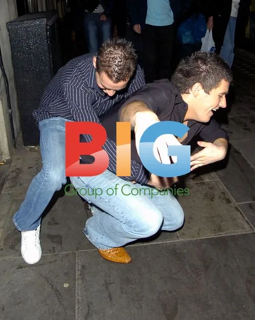 BB Craig Phillips enjoys night out with friends