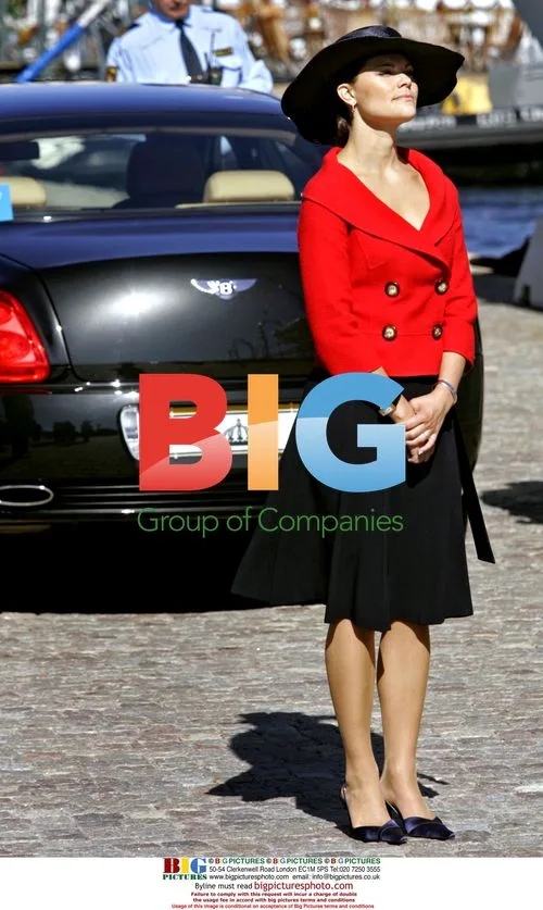 Crown Princess Victoria receives Swedish royals