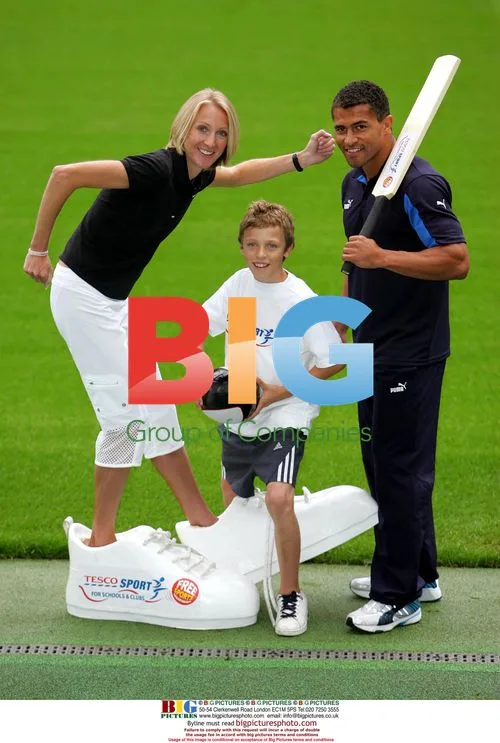 Paula Radcliffe and Jason Robinson at Chelsea FC
