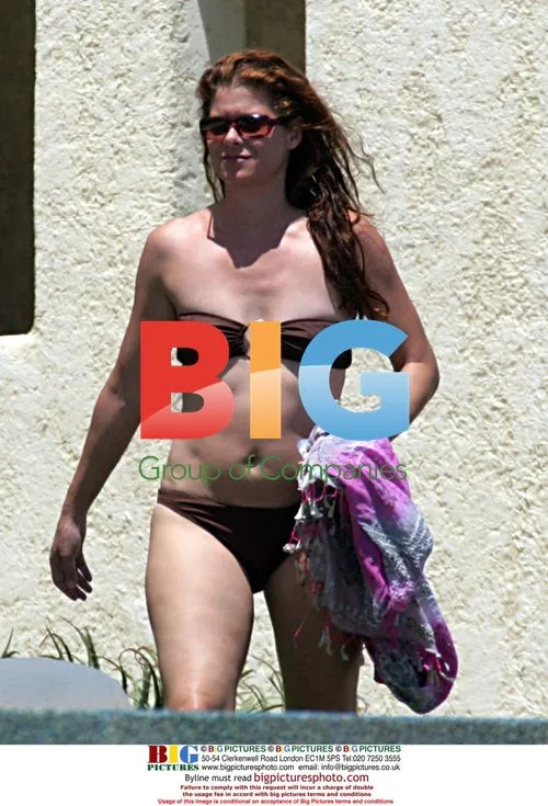 Debra Messing Enjoying Labor Day Weekend