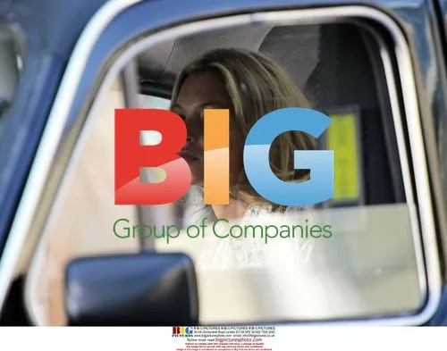 Kate Moss Arrives at Photoshoot