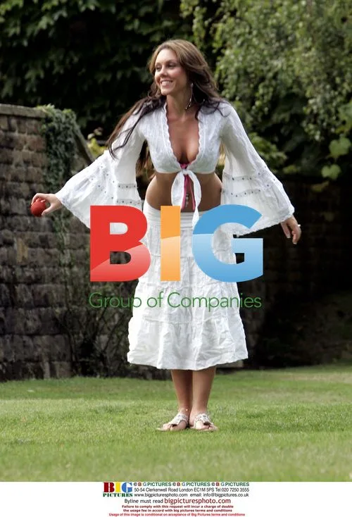 Lisa Scott Lee, Andy Scott Lee and Michelle Heaton in London Park