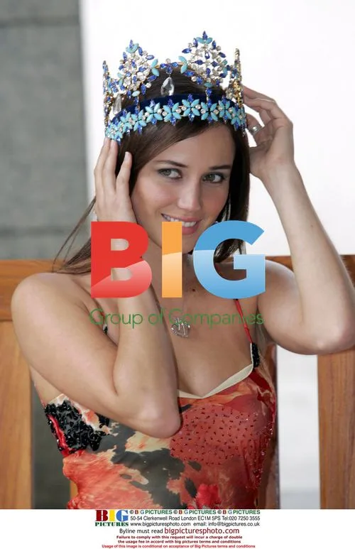 Maria Julia Mantilla After Arriving at Hotel