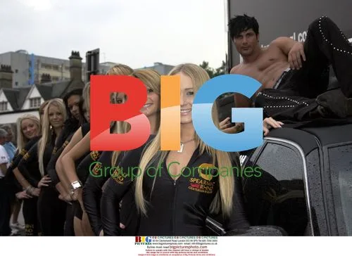 Lorenz Launches Single with Spearmint Rhino Dancers