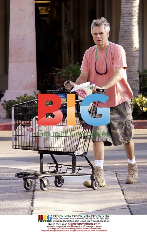 Richard Dean Anderson Grocery Shopping