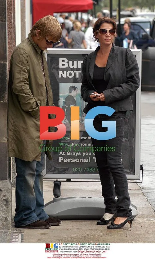 Sadie Frost Spotted Shopping with Iris