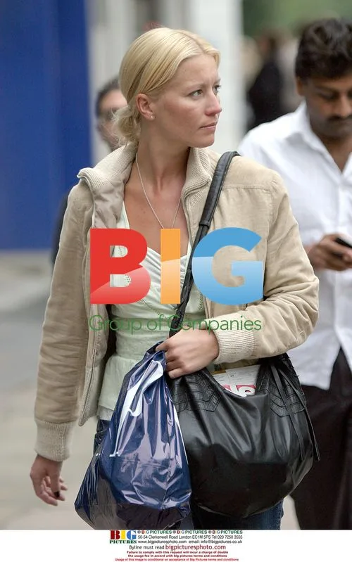 Denise Van Outen Shopping in North London