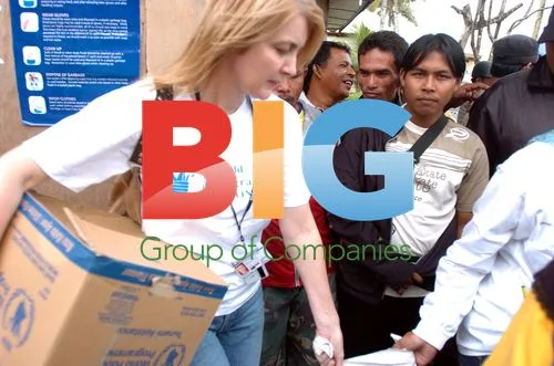 Achehnese Tsunami Survivors Receive UN Food Aid