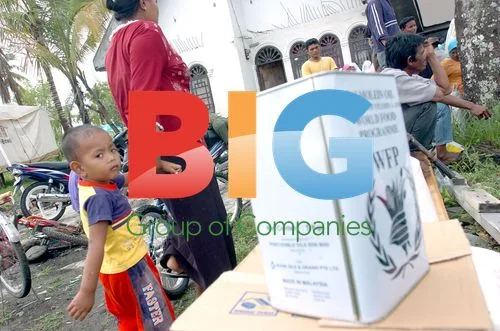 Achehnese Tsunami Survivors Receive Food Aid