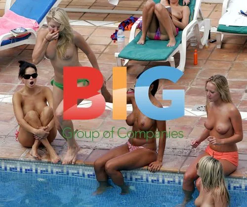 Models Relaxing Before 'Catfight' Reality Show