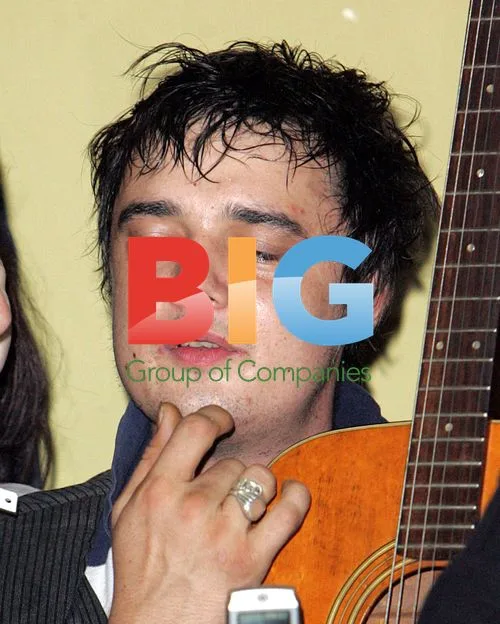 Pete Doherty Leaves Gig in Aberdeen