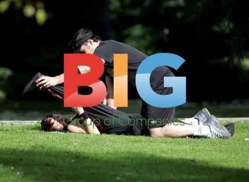 Lisa Scott-Lee exercises with husband in Windsor park