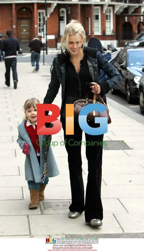 Donna Air Out With Daughter in London