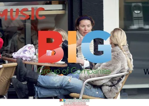Jools Oliver out with daughters in London