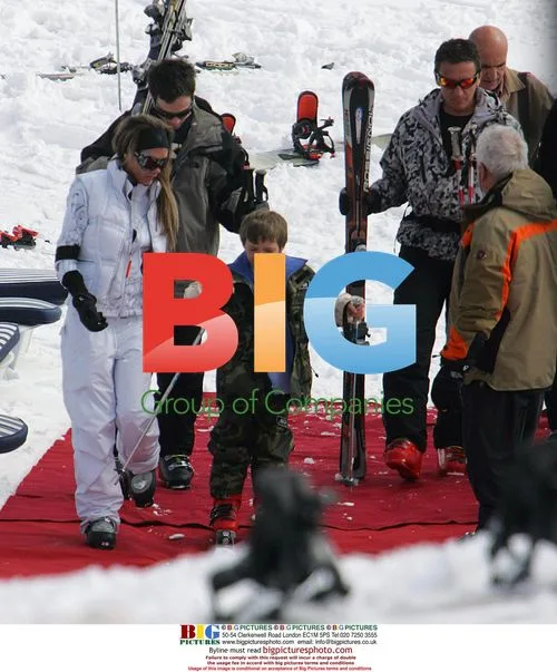 Victoria Beckham comforts son Brooklyn on ski slope