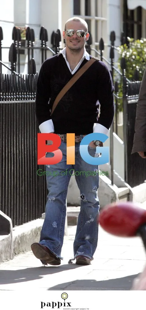 Freddie Ljungberg Stylish Street Look