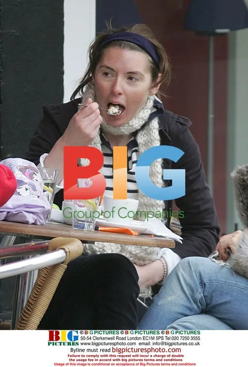 Jools Oliver out with daughters in London