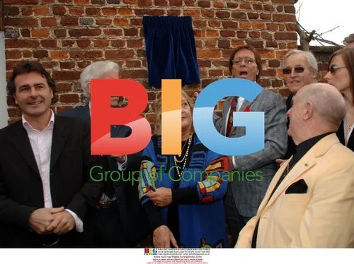 Unveiling of Sir John Mills plaque in Denham