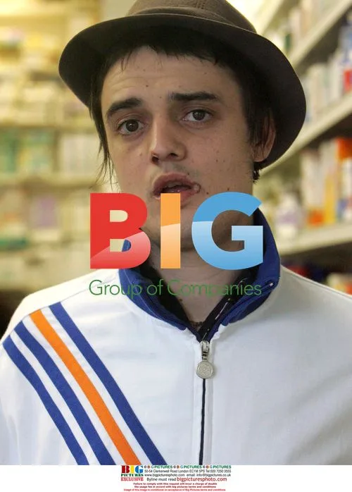 Pete Doherty Buys Lipstick at Pharmacy