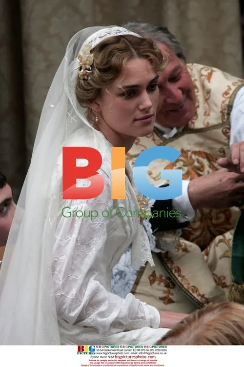 Keira Knightley and Michael Pitt on 'Silk' set