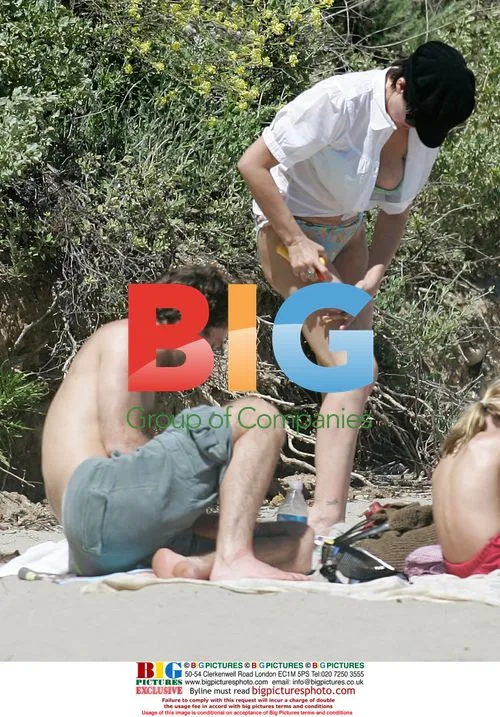 Jude Law's Family Beach Day
