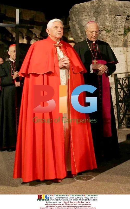 Pope Benedict XVI leads Good Friday procession in Rome