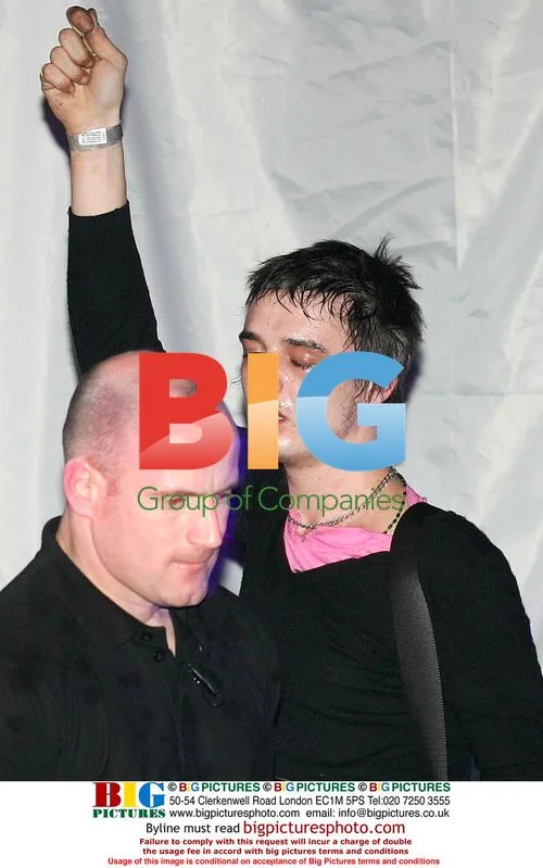 Pete Doherty and Babyshambles Play Gig