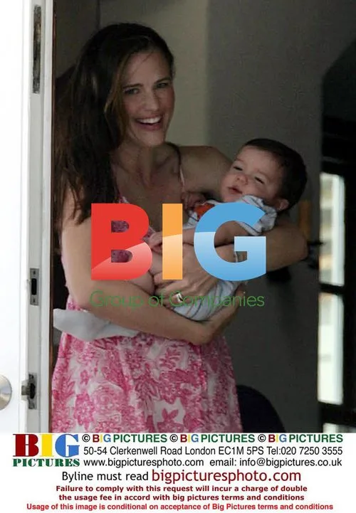Jennifer Garner Celebrates 'Alias' Wrap on Birthday
