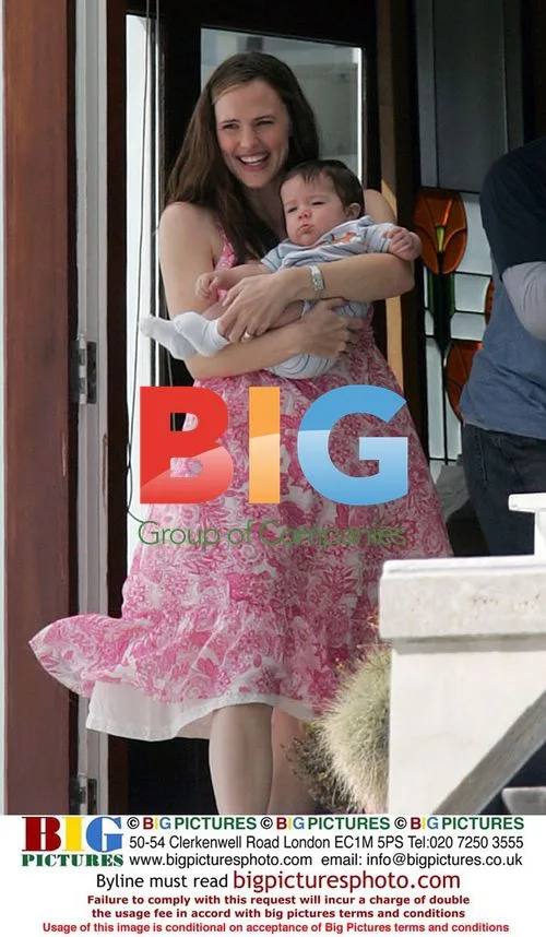 Jennifer Garner Celebrates Birthday on Alias Set