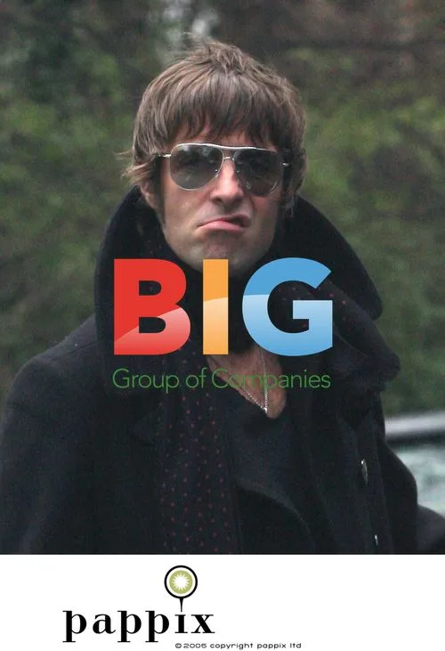 Liam Gallagher and Nicole Appleton shopping