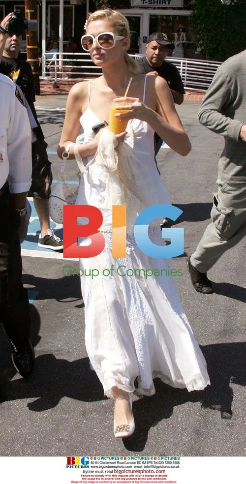 Paris Hilton stops at Fred Segal in West Hollywood