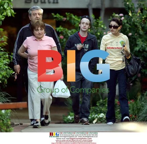 Macaulay Culkin and Mila Kunis outing