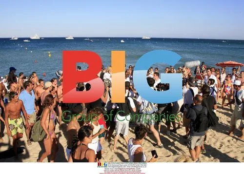 P.Diddy Enjoys Beach Party in Saint-Tropez