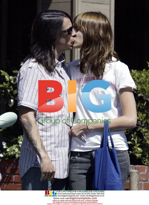 Anthony Kiedis Shares Passionate Kiss