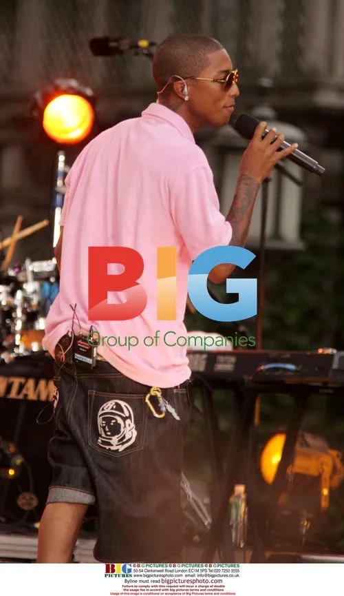 Kanye West and Pharrell Williams perform at GMA