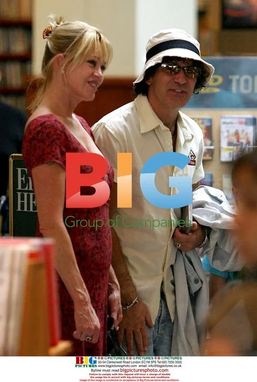 Antonio Banderas and Melanie Griffith Family Outing