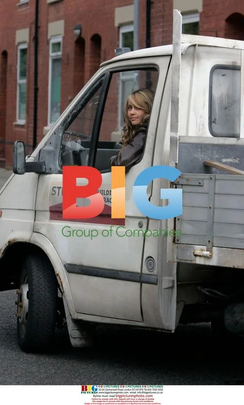 Coronation Street Actors Bill Ward and Samia Smith Filming