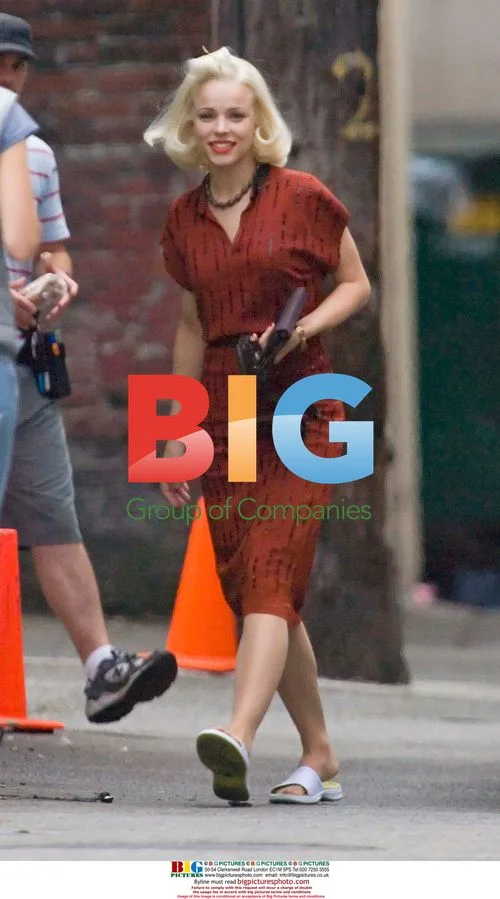 Rachel McAdams on 'Marriage' set