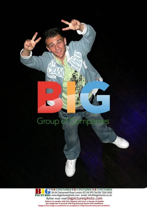 Big Brother 7 Contestant Spiral at SIN Bar