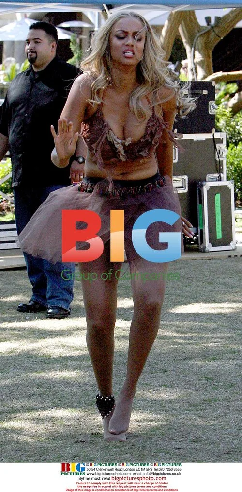 Tyra Banks Dances Wildly at The Grove