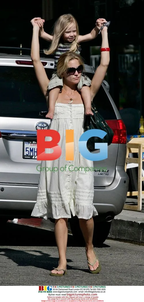 Kate Hudson and son Ryder out shopping